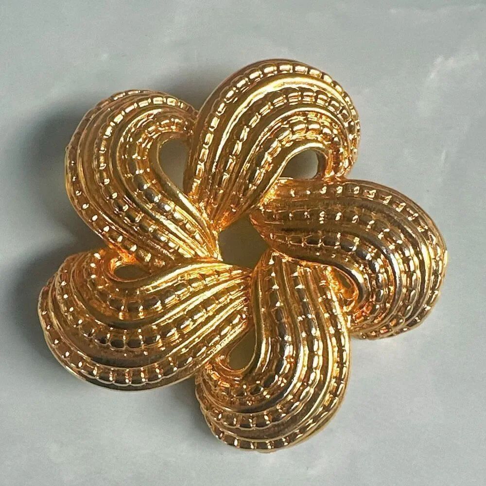 Vintage Gold-Tone Ribbon Floral Brooch